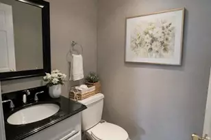 9255 W Ballard Rd, Des Plaines, IL 60016 - Photo 11