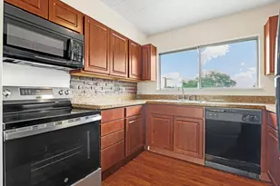15335 Martin Luther King Jr Dr, Dolton, IL 60419 - Photo 7