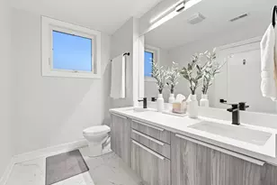 2210 W Chicago Ave, Chicago, IL 60622 - Photo 15
