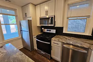 2541 N Southport Ave, Chicago, IL 60614 - Photo 11