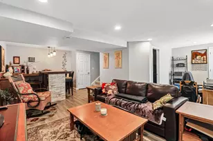 1214 Walnut Glen Dr, Crystal Lake, IL 60014 - Photo 23