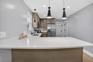 123 W 104th Pl, Chicago, IL 60628 - Photo 5