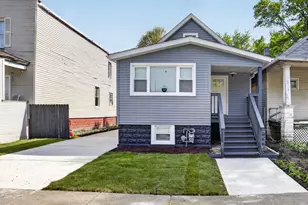 123 W 104th Pl, Chicago, IL 60628 - Photo 1