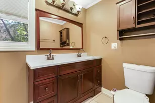 1751 W Chase Ave, Chicago, IL 60626 - Photo 15