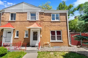 1751 W Chase Ave, Chicago, IL 60626 - Photo 1