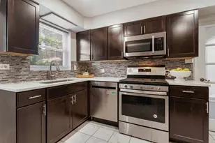 1751 W Chase Ave, Chicago, IL 60626 - Photo 5