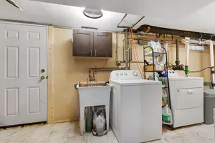 1751 W Chase Ave, Chicago, IL 60626 - Photo 19