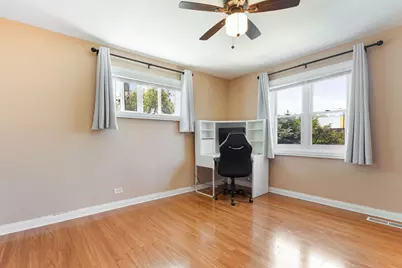 1751 W Chase Avenue, Chicago, IL 60626 - Photo 13