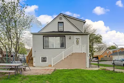 5200 S Lorel Avenue, Chicago, IL 60638 - Photo 1