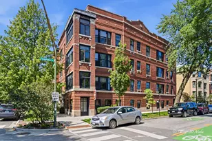 1334 W Birchwood Ave, Chicago, IL 60626 - Photo 1