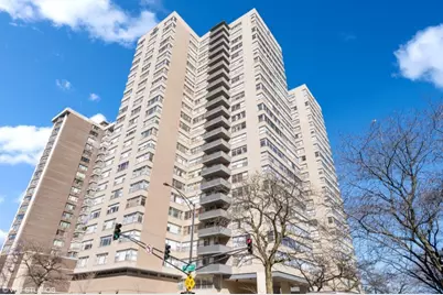6301 N Sheridan Road #19D, Chicago, IL 60660 - Photo 1
