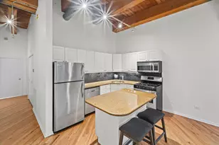 1801 W Larchmont Ave, Chicago, IL 60613 - Photo 7