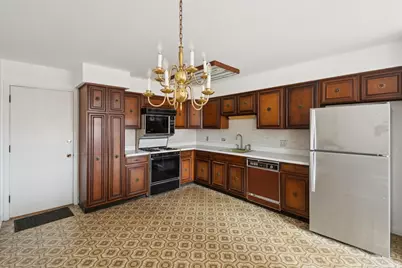 5251 Galitz Street #404, Skokie, IL 60077 - Photo 7
