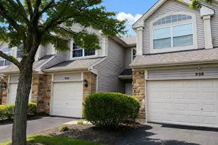 930 Mesa Dr, Lake in the Hills, IL 60156 - Photo 1