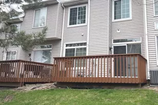 930 Mesa Dr, Lake in the Hills, IL 60156 - Photo 25