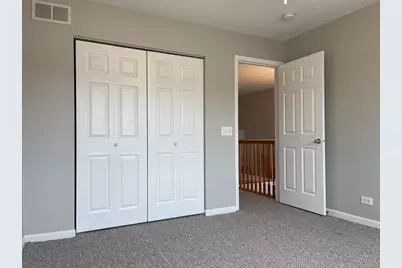 930 Mesa Drive, Lake in the Hills, IL 60156 - Photo 19