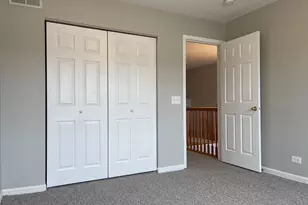 930 Mesa Dr, Lake in the Hills, IL 60156 - Photo 19