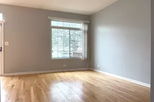 930 Mesa Dr, Lake in the Hills, IL 60156 - Photo 7