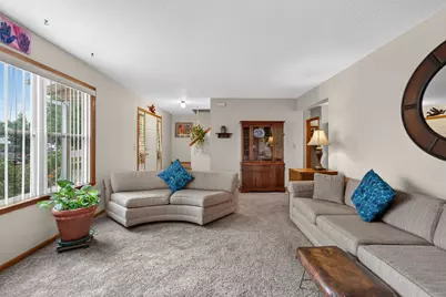 4432 Chesterfield Avenue, Rockford, IL 61109 - Photo 9