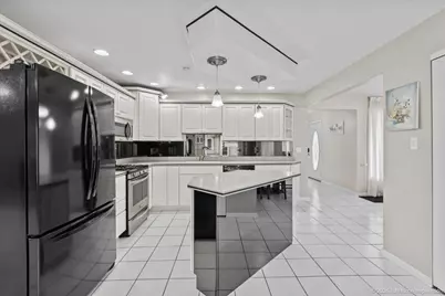 9213 S 83rd Court, Hickory Hills, IL 60457 - Photo 9