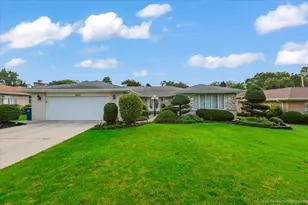 9213 S 83rd Ct, Hickory Hills, IL 60457 - Photo 1