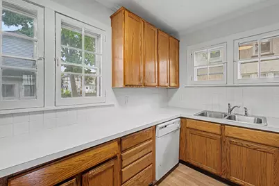 24 N Belmont Avenue, Arlington Heights, IL 60004 - Photo 13