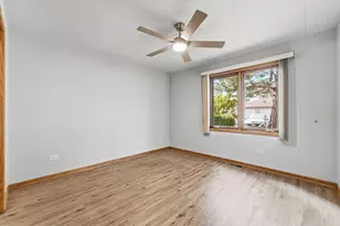 4910 134th Ct, Crestwood, IL 60418 - Photo 9