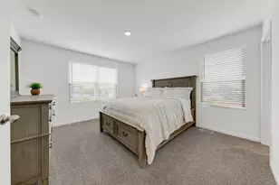 2101 Yellowstone Blvd, Mundelein, IL 60060 - Photo 11