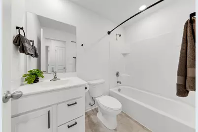2101 Yellowstone Boulevard, Mundelein, IL 60060 - Photo 15