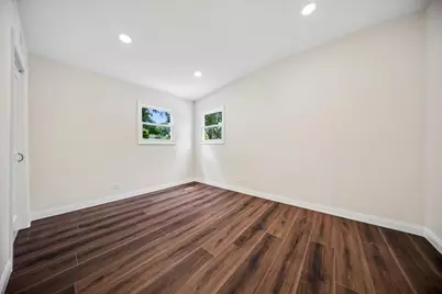 818 Bach Street, Northbrook, IL 60062 - Photo 23