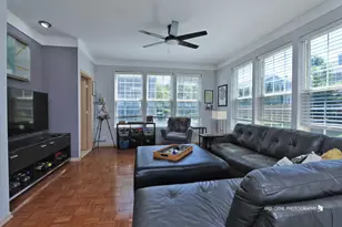 268 Pembrook Ln, Mundelein, IL 60060 - Photo 9