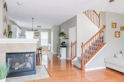 734 Thornbury Road, Bartlett, IL 60103 - Photo 3