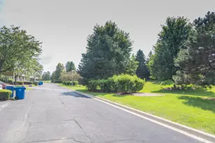 734 Thornbury Rd, Bartlett, IL 60103 - Photo 21