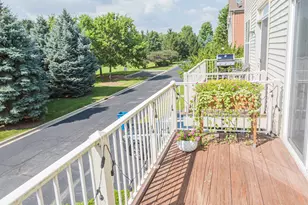 734 Thornbury Rd, Bartlett, IL 60103 - Photo 17