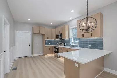 7049 S Vernon Avenue, Chicago, IL 60637 - Photo 9