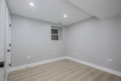7049 S Vernon Avenue, Chicago, IL 60637 - Photo 17