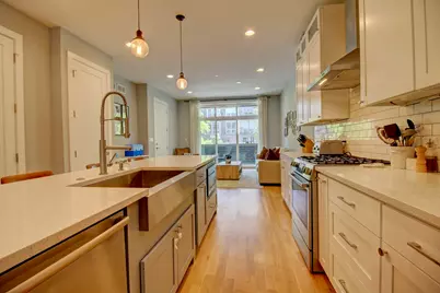 2438 N Western Avenue #1, Chicago, IL 60647 - Photo 5