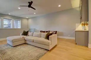 2438 N Western Ave, Chicago, IL 60647 - Photo 3
