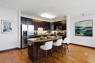 33 W Ontario St, Chicago, IL 60654 - Photo 9