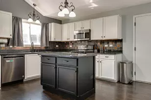 4756 Flanders Ct, Plainfield, IL 60586 - Photo 7
