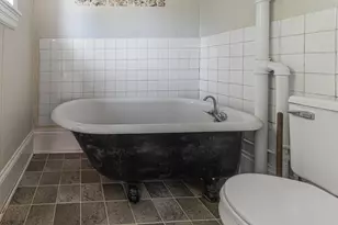 625 N 2nd St, Rockford, IL 61107 - Photo 23