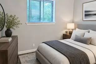 7122 S Parnell Ave, Chicago, IL 60621 - Photo 9