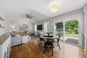 3984 Heinz Dr, Aurora, IL 60504 - Photo 7