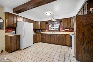 119 E 17th St, Lockport, IL 60441 - Photo 9