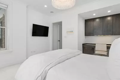 190 E Walton Street #302, Chicago, IL 60611 - Photo 23