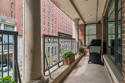 190 E Walton Street #302, Chicago, IL 60611 - Photo 25