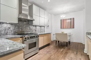 190 E Walton St, Chicago, IL 60611 - Photo 11