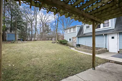101 W Maple Avenue, Roselle, IL 60172 - Photo 21
