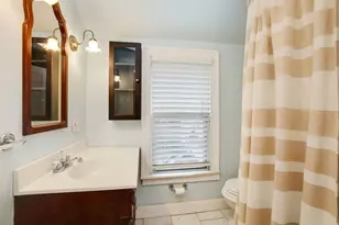 101 W Maple Ave, Roselle, IL 60172 - Photo 11