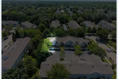 311 Abington Woods Drive, Aurora, IL 60502 - Photo 3